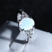 1 PC Cute Female White Opal Stone Ring Classic Silver Color Engagement Jewelry Luxury Crystal Oval Wedding Rings for Women